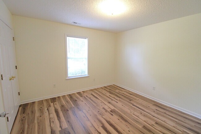 Building Photo - (Coming Soon) 3 Bedroom Home in Monroe!