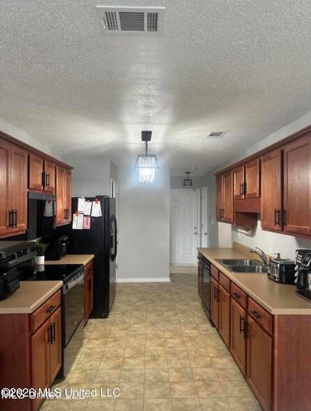 Building Photo - 3506 Springwood Ln