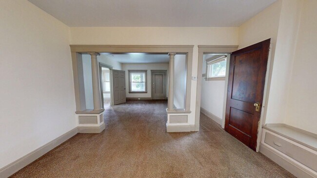 Building Photo - 3339 W.84th