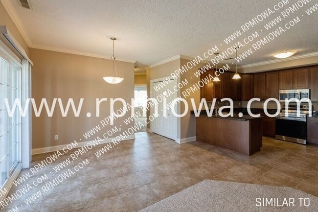 Building Photo - 14115 Airline Ave