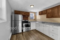 Building Photo - 1190 Orchard Park Rd