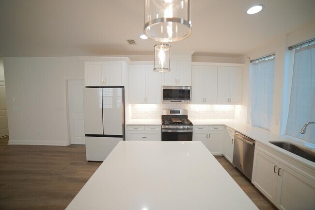 Building Photo - 219 Bienville Pl