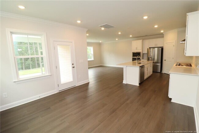 Building Photo - 1015 Gemstone Wy