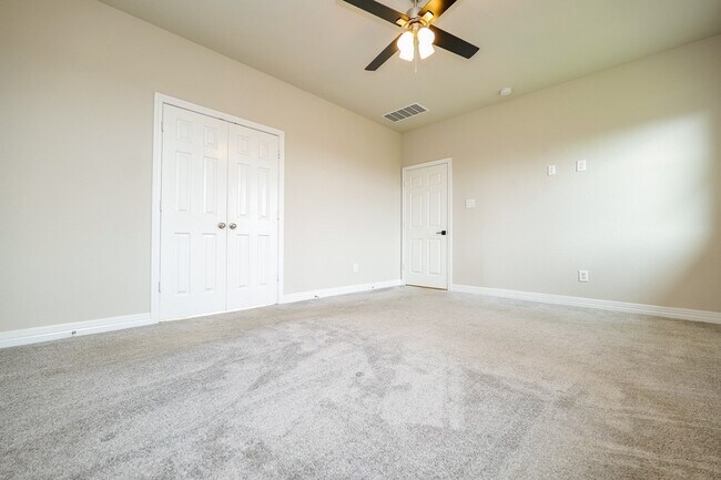 Building Photo - 31426 Whitcombe Summit Wy