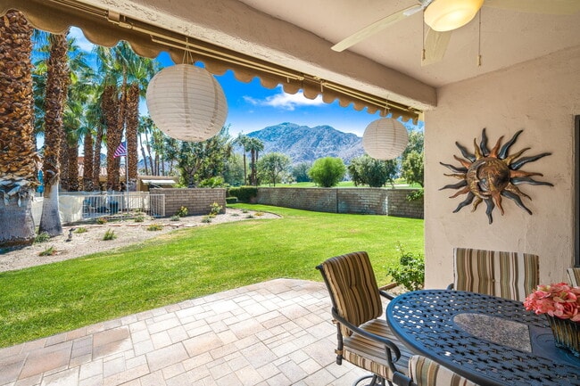 Building Photo - 78505 Vista Del Fuente