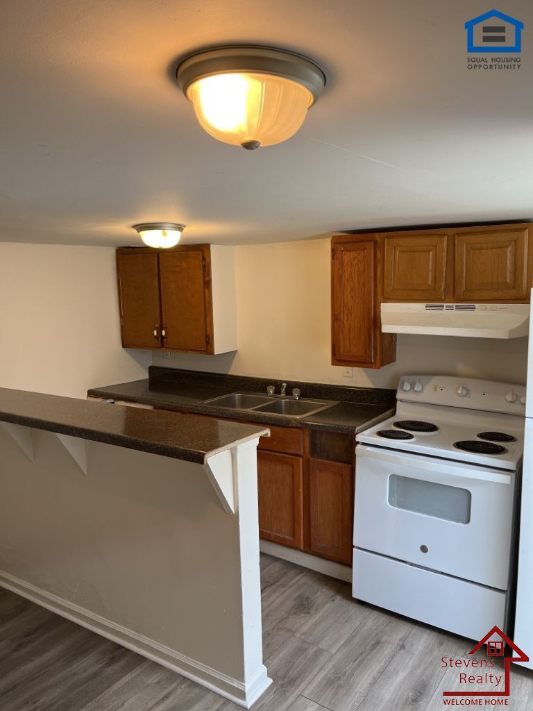 Building Photo - 4324 Grand Ave