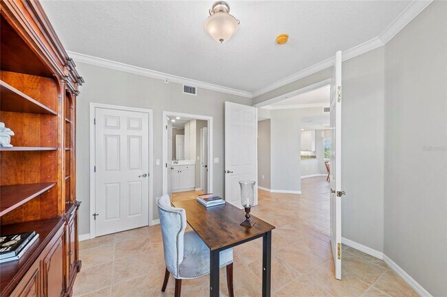 Building Photo - 232 Hidden Bay Dr