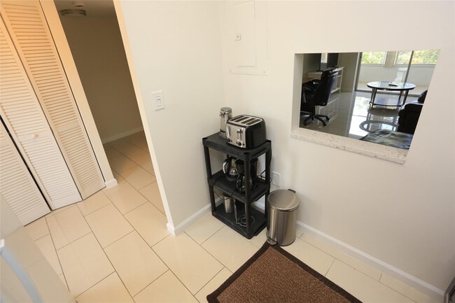 Building Photo - 8225 Sunrise Lakes Blvd