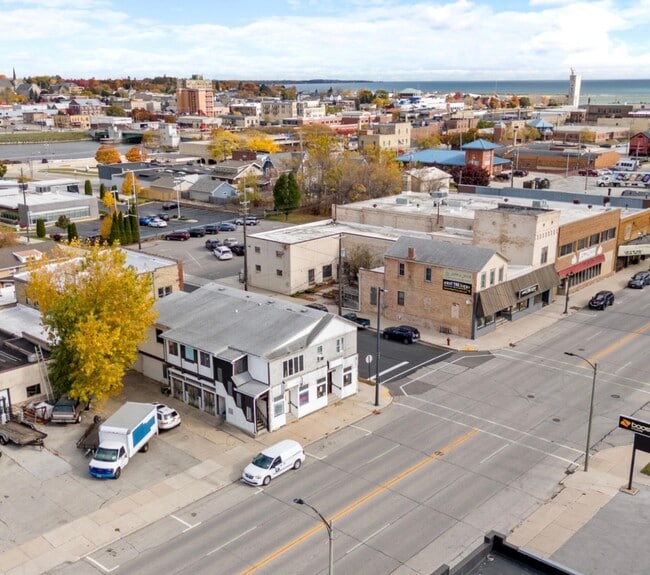 Building Photo - 1204 Washington St