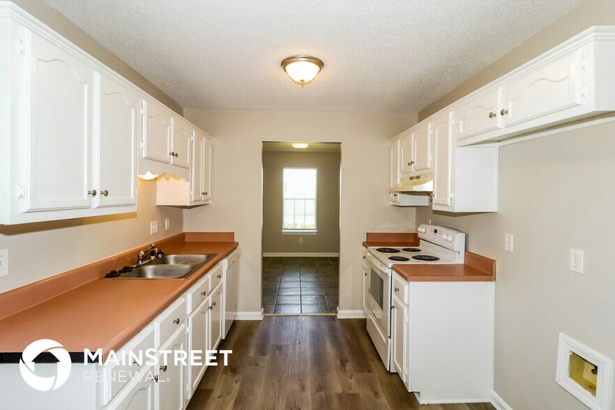 Building Photo - 4210 Appian Dr