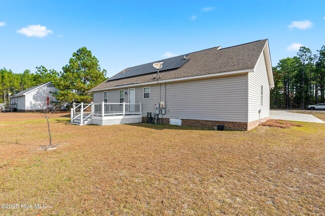 Building Photo - 558 Wiregrass Rd