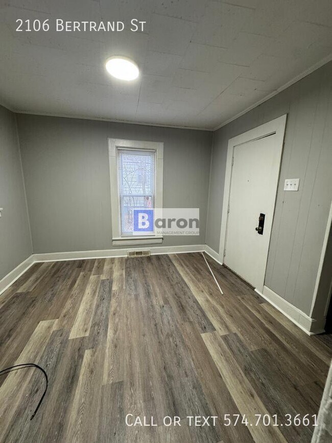 Building Photo - 2106 Bertrand St