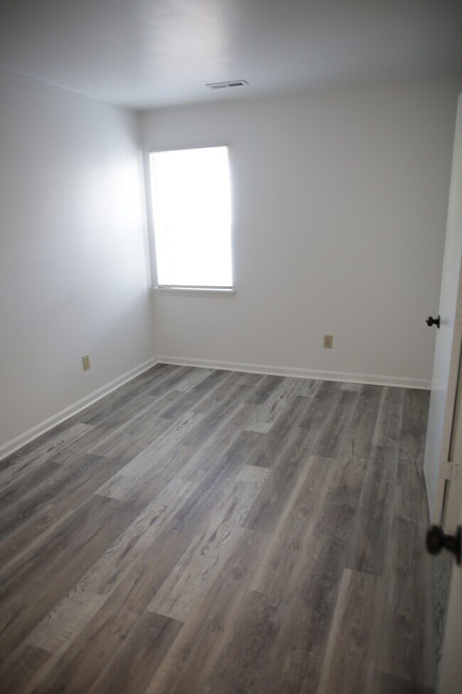 Building Photo - 12300 Rock Canyon Dr