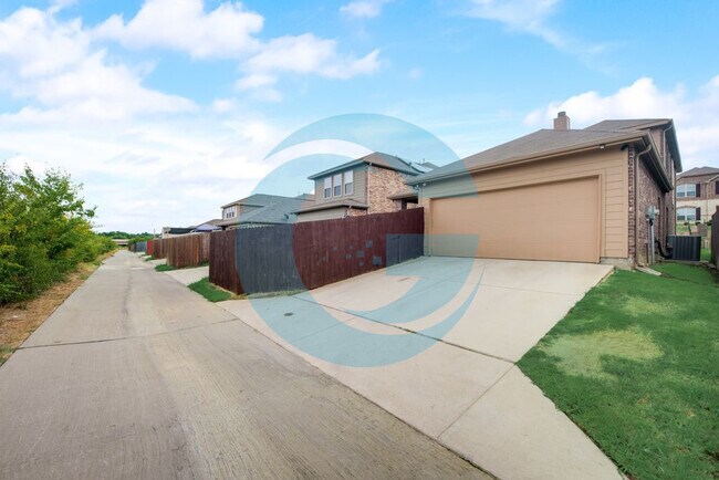 Back Alley - 5844 Bindweed St