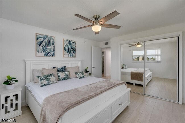 Building Photo - 6500 Estero Blvd