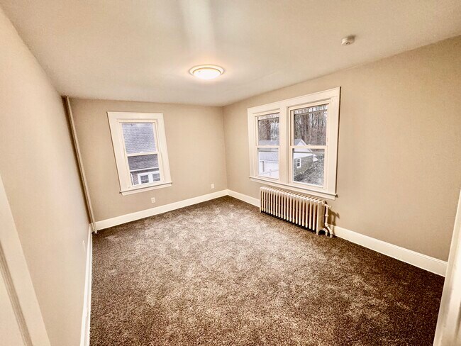 Building Photo - 104 Kohr Rd
