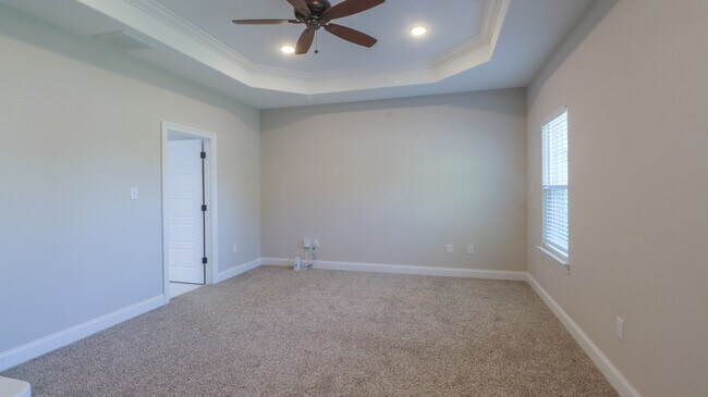 Building Photo - 6237 Cypress Ln