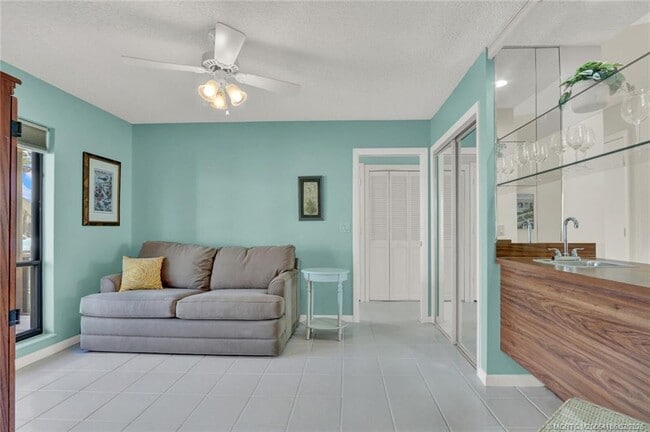 Building Photo - 4004 SW Osprey Creek Way