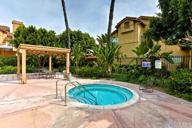 Building Photo - 35 Lighthouse Point