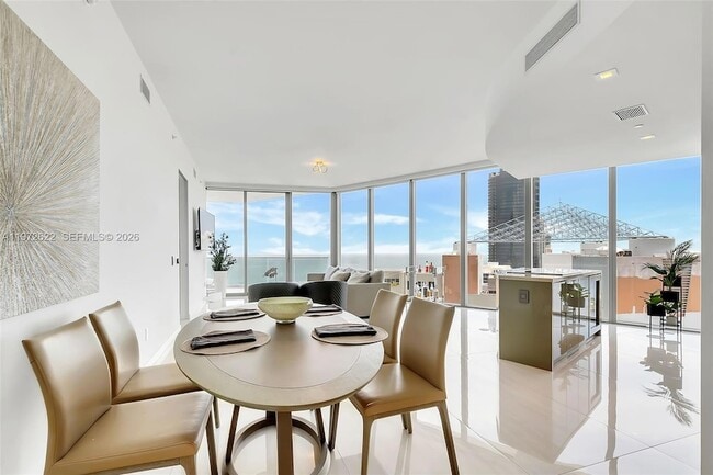 Building Photo - 18975 Collins Ave