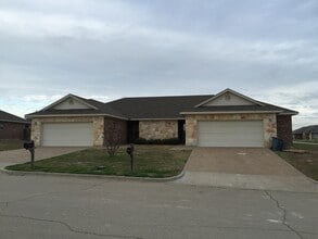 Building Photo - 3129 Buckskin Ln