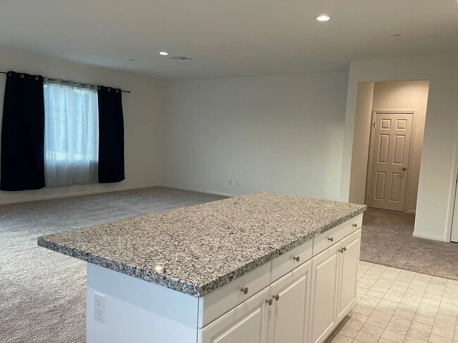 Building Photo - Elegant 7-Bedroom Retreat with Modern Upgr...