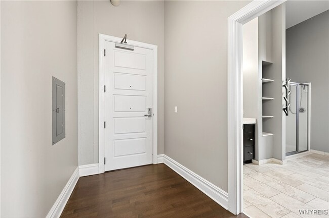 Building Photo - 2917 Main St