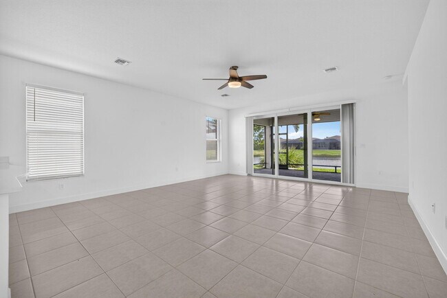 Building Photo - 13352 SW River Rock Rd