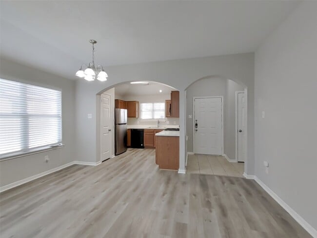 Building Photo - 7402 Deloache Ave