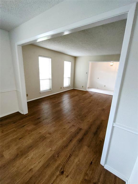 Building Photo - 4207 Las Palmas Dr