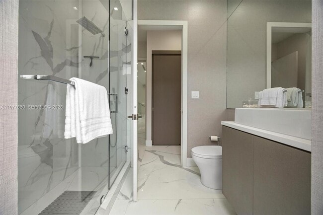 Building Photo - 3367 NE 168th St