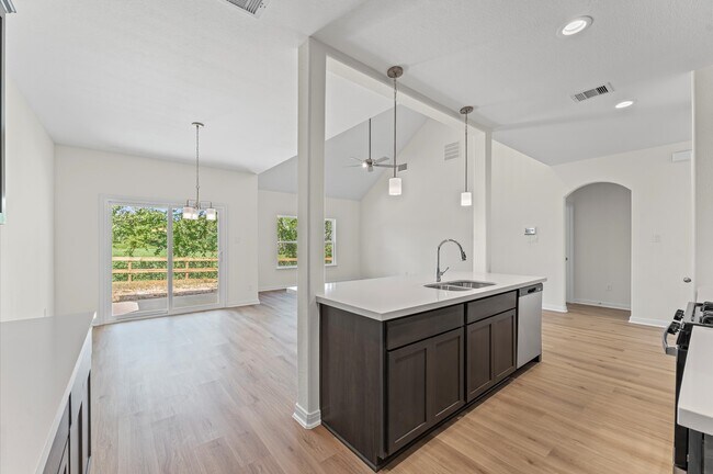 Building Photo - 11824 Whirlaway Dr