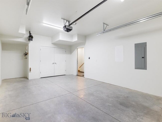 Building Photo - 166 Bridger Mdw Trl