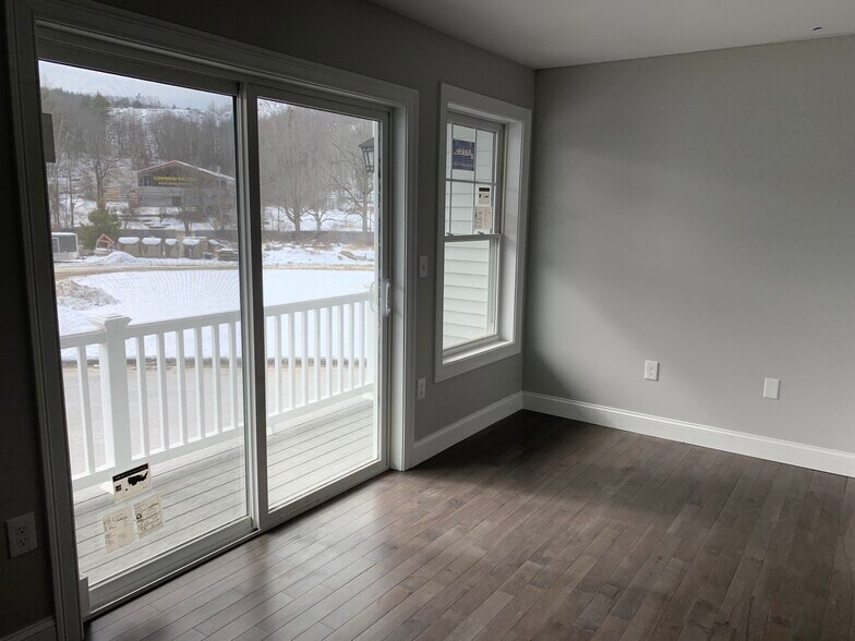 Balcony with master bed - 1 Camelia Ave