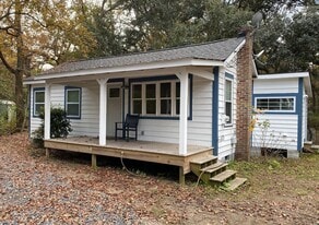 Building Photo - 2026 River Rd