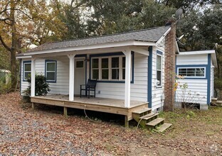 Building Photo - 2026 River Rd