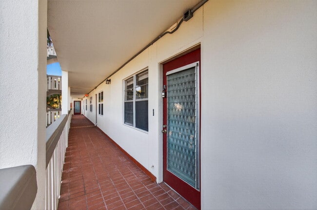 Building Photo - 3502 Bimini Ln