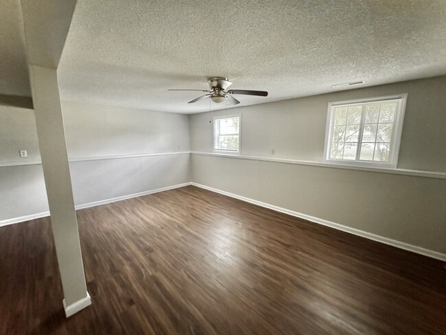 Building Photo - 4408 N Bay Dr