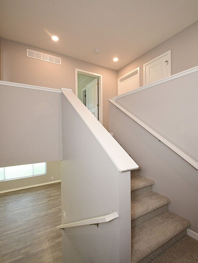 Building Photo - Charming 3-Bedroom Home in Quiet Omaha Nei...