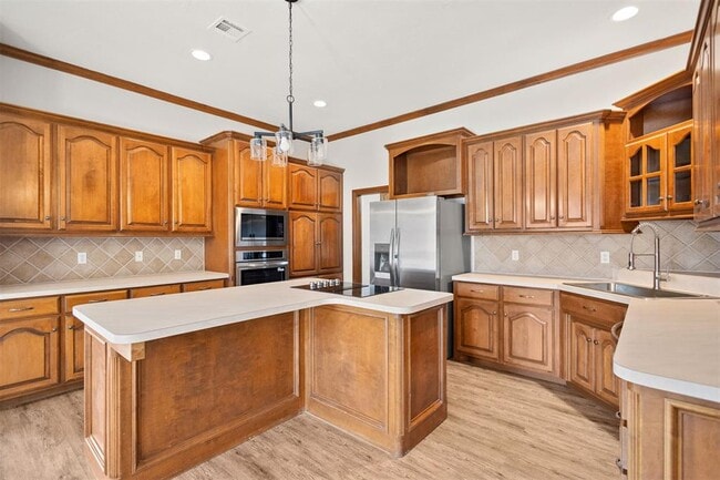 Building Photo - 2124 Trailwood Rd