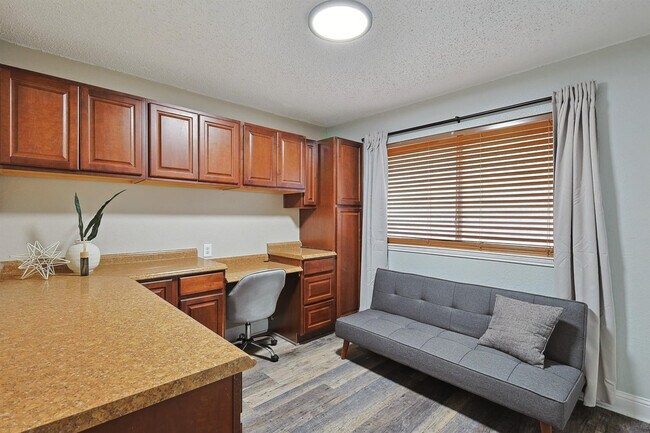 Building Photo - 967 Grand Central Pkwy