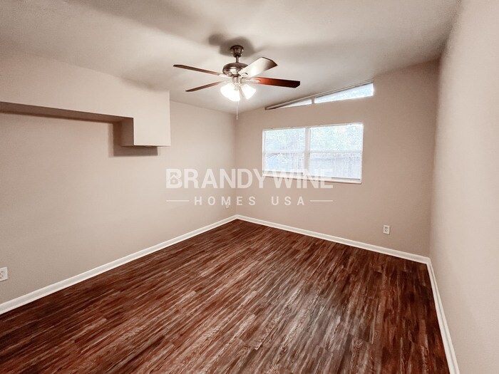 Building Photo - 922 Westgate Dr