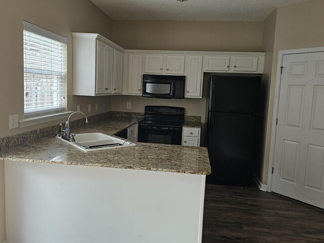 Building Photo - 105 Tuscany Ct