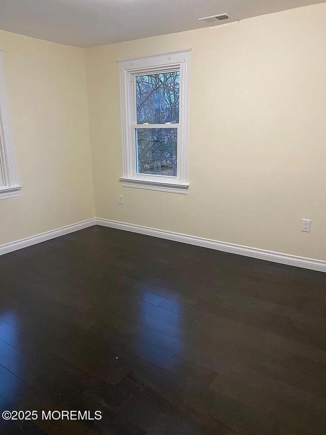 Building Photo - 209 Gatzmer Ave