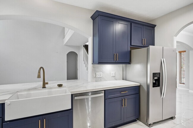 Building Photo - 20903 Ochre Willow Tr