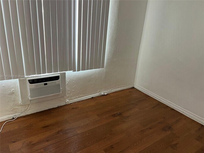 Building Photo - 6949 Byron Ave