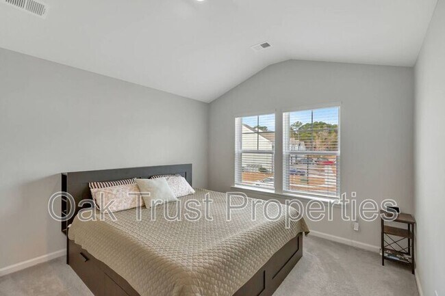 Building Photo - 111 Orchid Bloom Cir