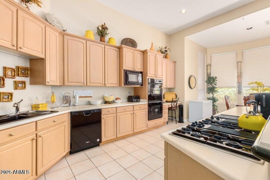 Building Photo - 8115 E Sand Flower Dr