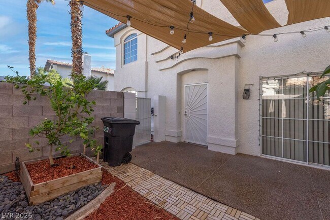 Building Photo - 8217 Diamond Star Ct