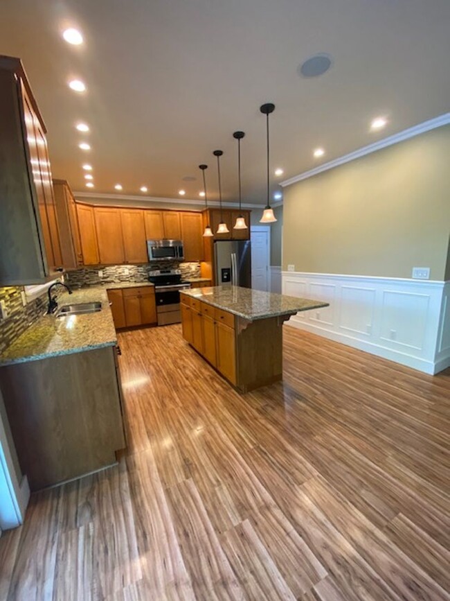 Building Photo - Charming home located in beautiful Orting!